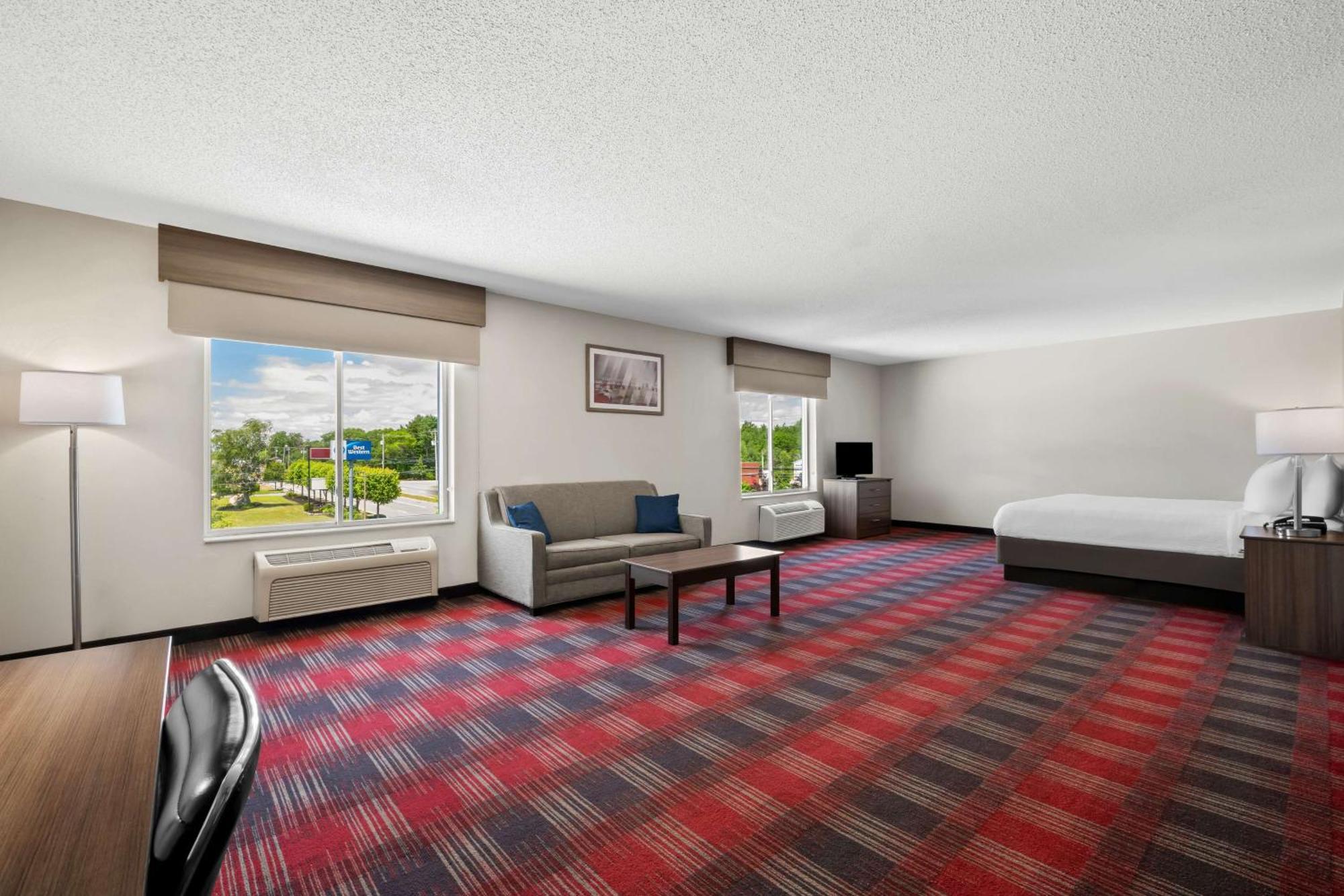 Western Dartmouth-new Bedford 3*
